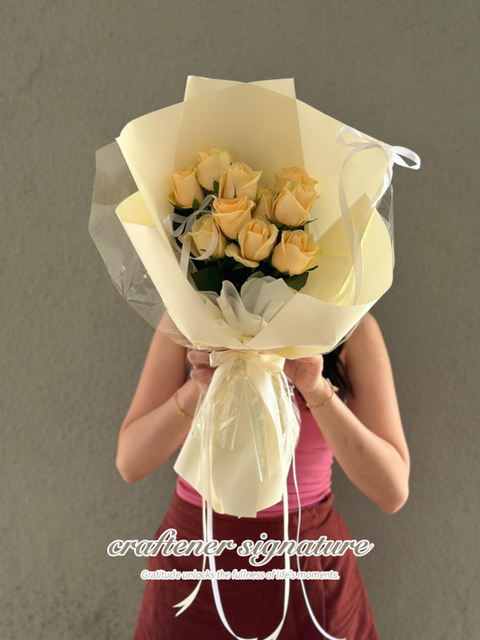 Elegant Peach Roses Bouquet
