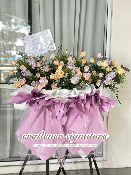 Gentle Blooming Stand