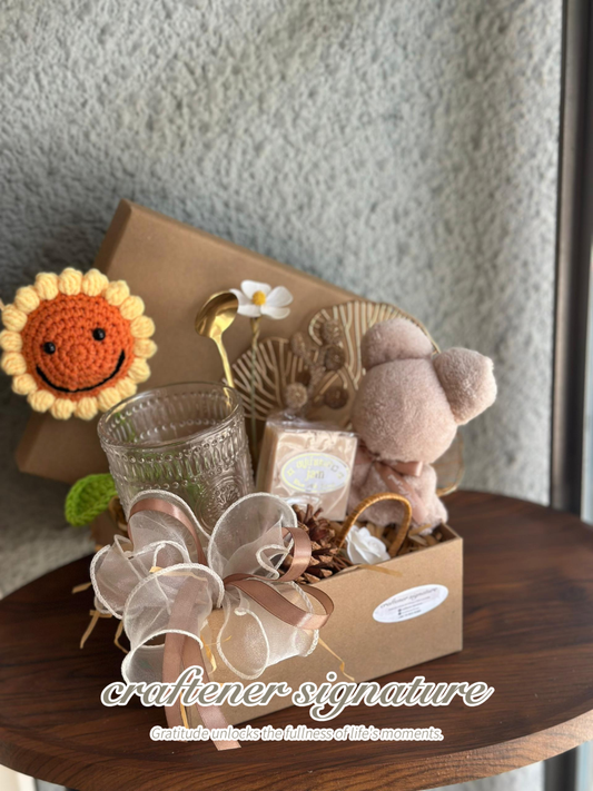 A Sunny Gift Box