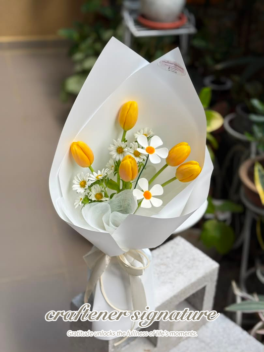 Sunny Tulip Mini Bouquet