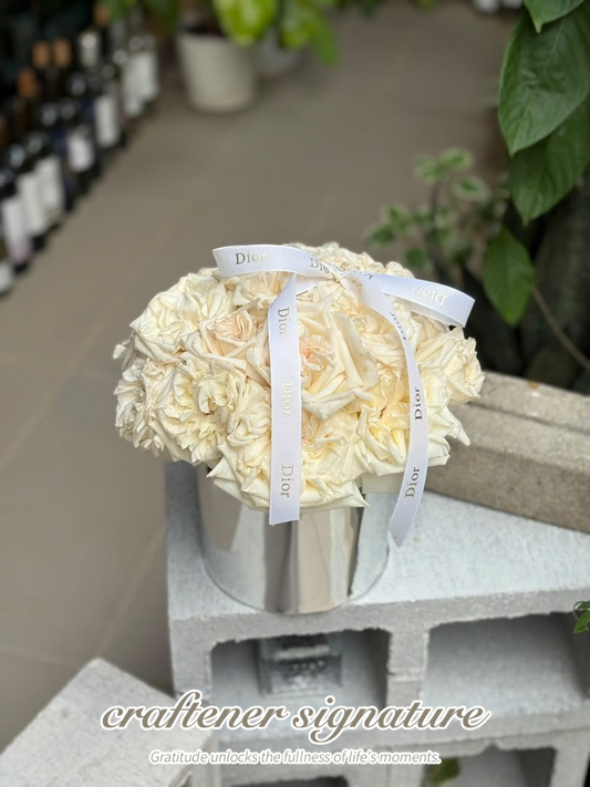 Craftener Signature Creamy White Rose Round Bouquet