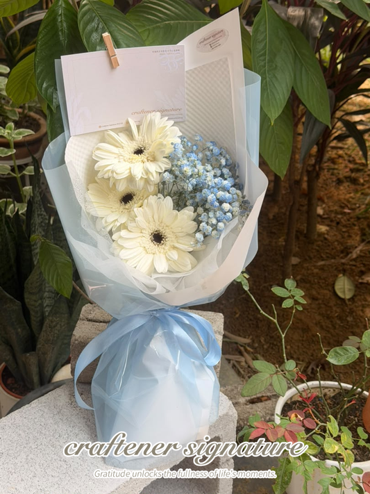 Craftener Signature Baby Blue Daisy Bouquet