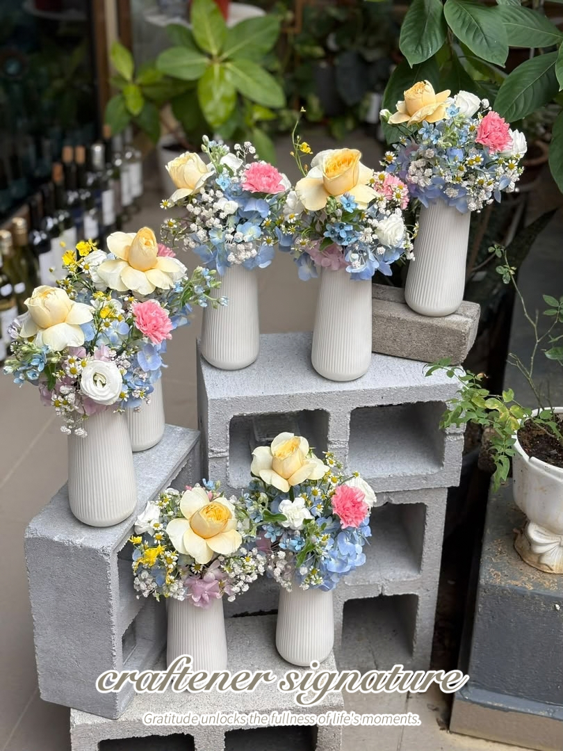Craftener Signature Floral Table Centrepiece
