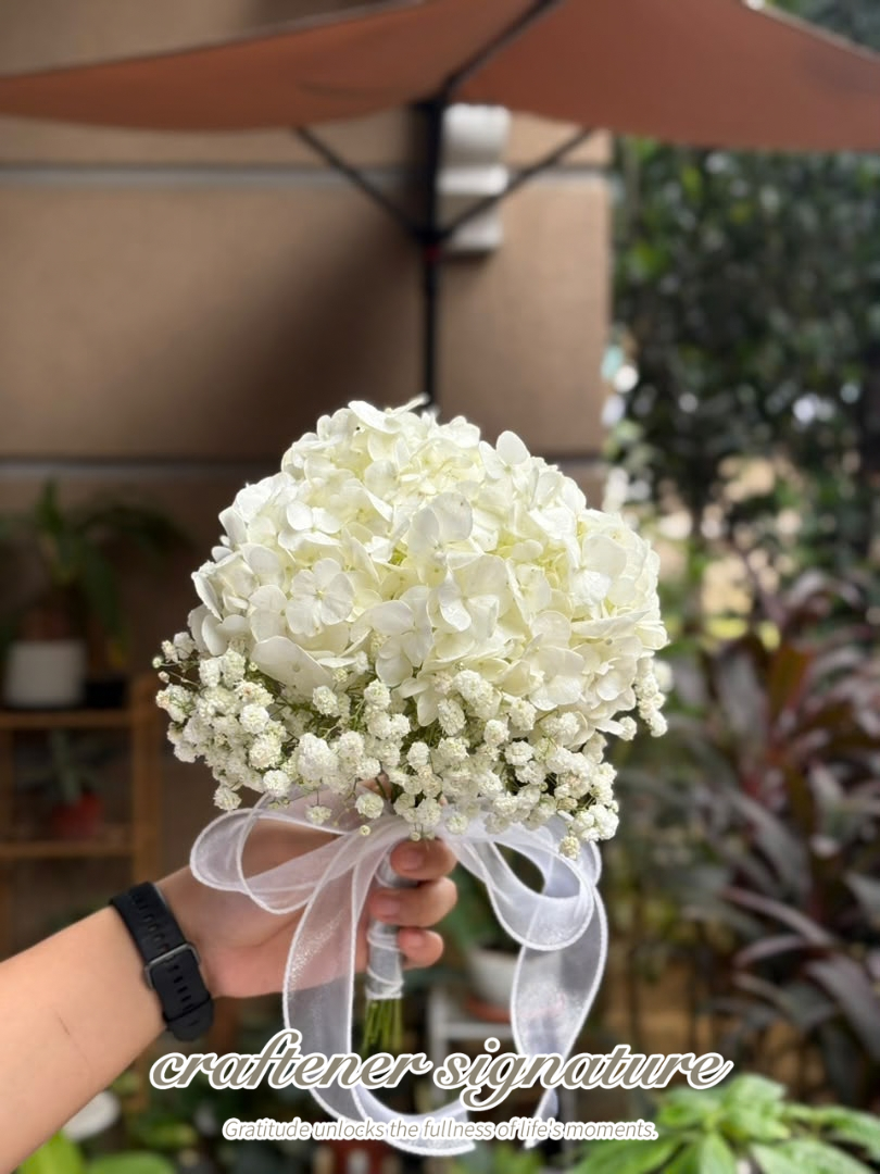 Craftener Signature Classic White Hydrangea Bridal Bouquet