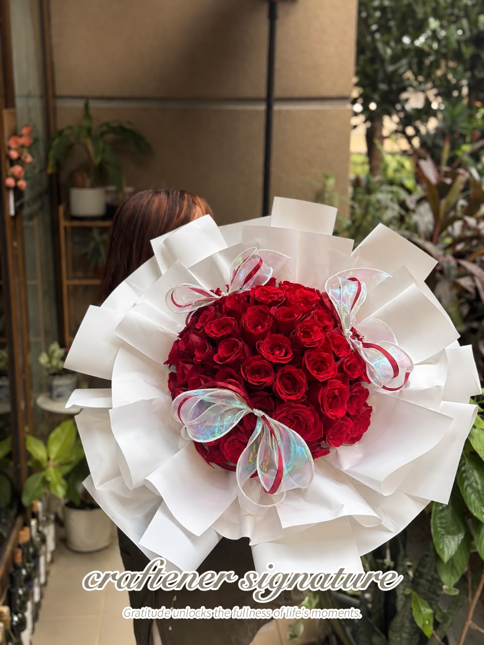 Craftener Signature Triple Bow Rose Bouquet （33） Red Roses