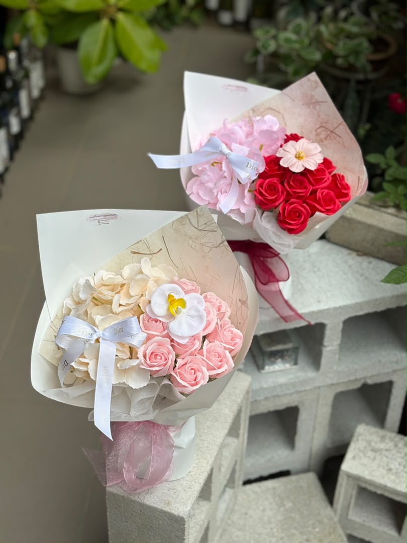 Craftener Signature Dior-Inspired Luxury Soap Flower Bouquet